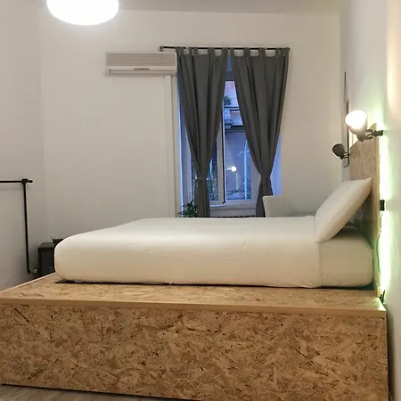 Πανσιόν Smoorooms Ostiense 3*