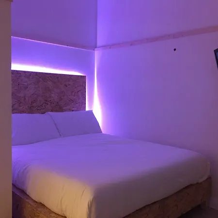 Πανσιόν Smoorooms Ostiense 3*